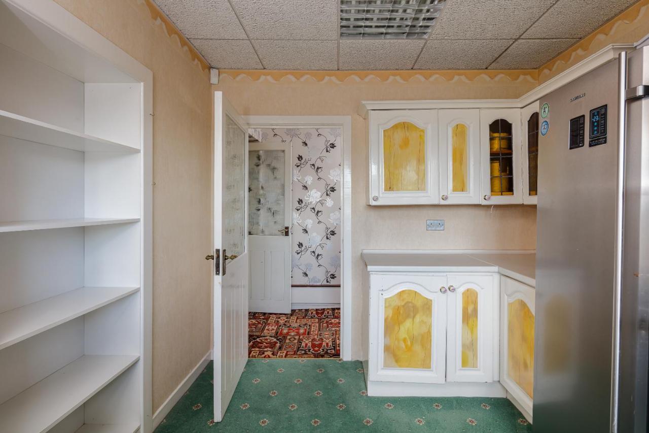 Beautiful 'mayfield' With Private Pool! Villa Manchester