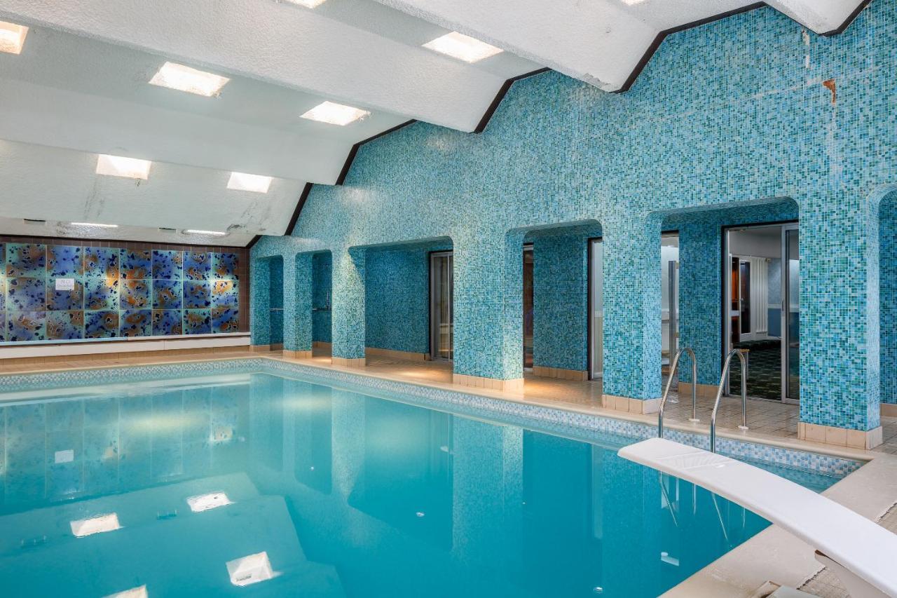 Beautiful 'mayfield' With Private Pool! Villa *