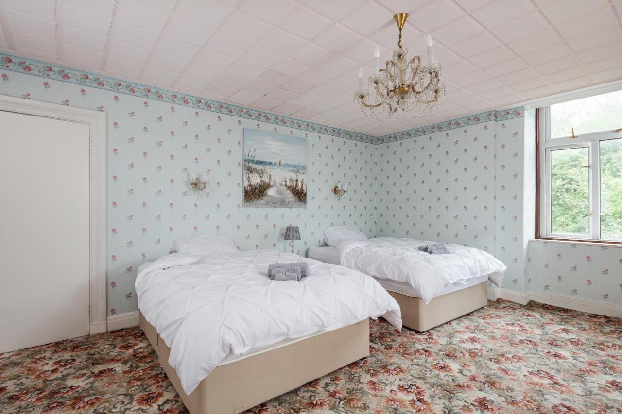 Villa Beautiful 'mayfield' With Private Pool! *