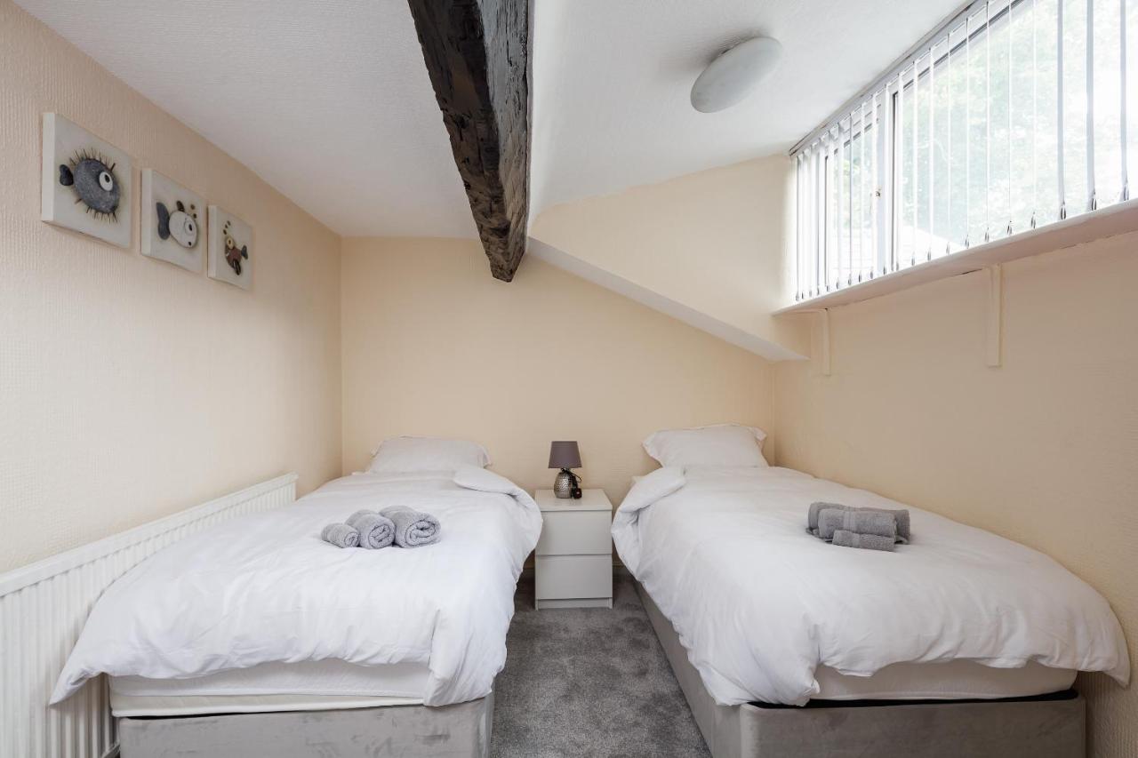Villa Beautiful 'mayfield' With Private Pool! *