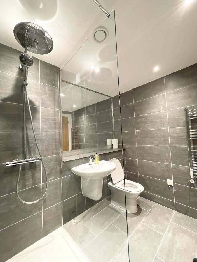 Apartment Centre, Floor Apartment, Two Balconies Manchester