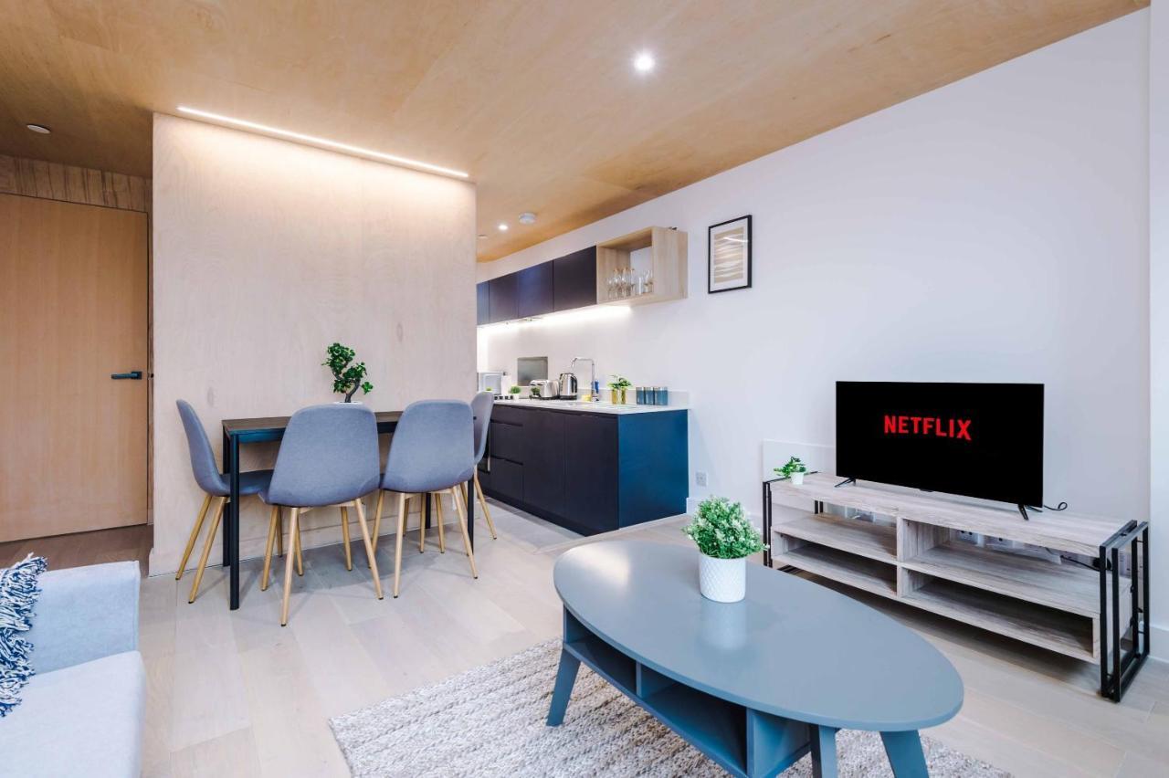 Sky Gardens - Contemporary Duplex Apartment Manchester