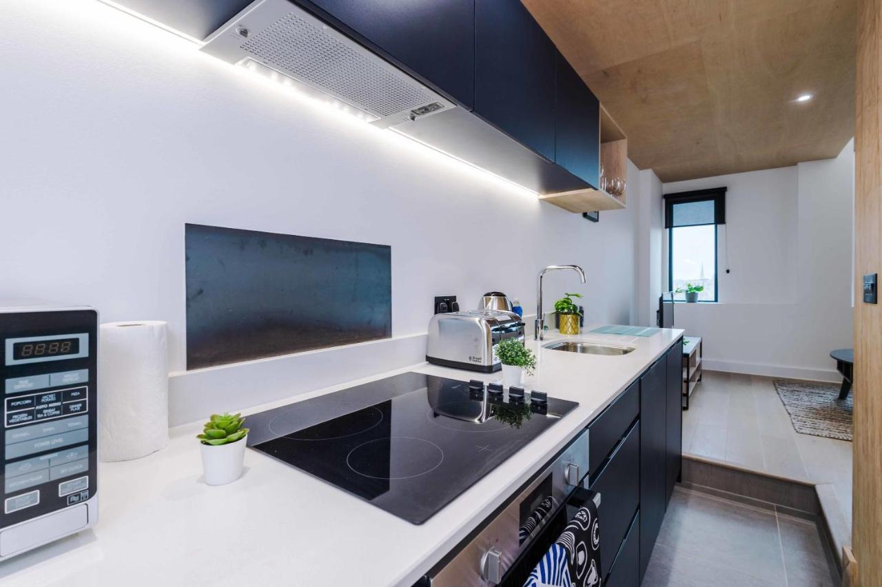 Sky Gardens - Contemporary Duplex Apartment Manchester
