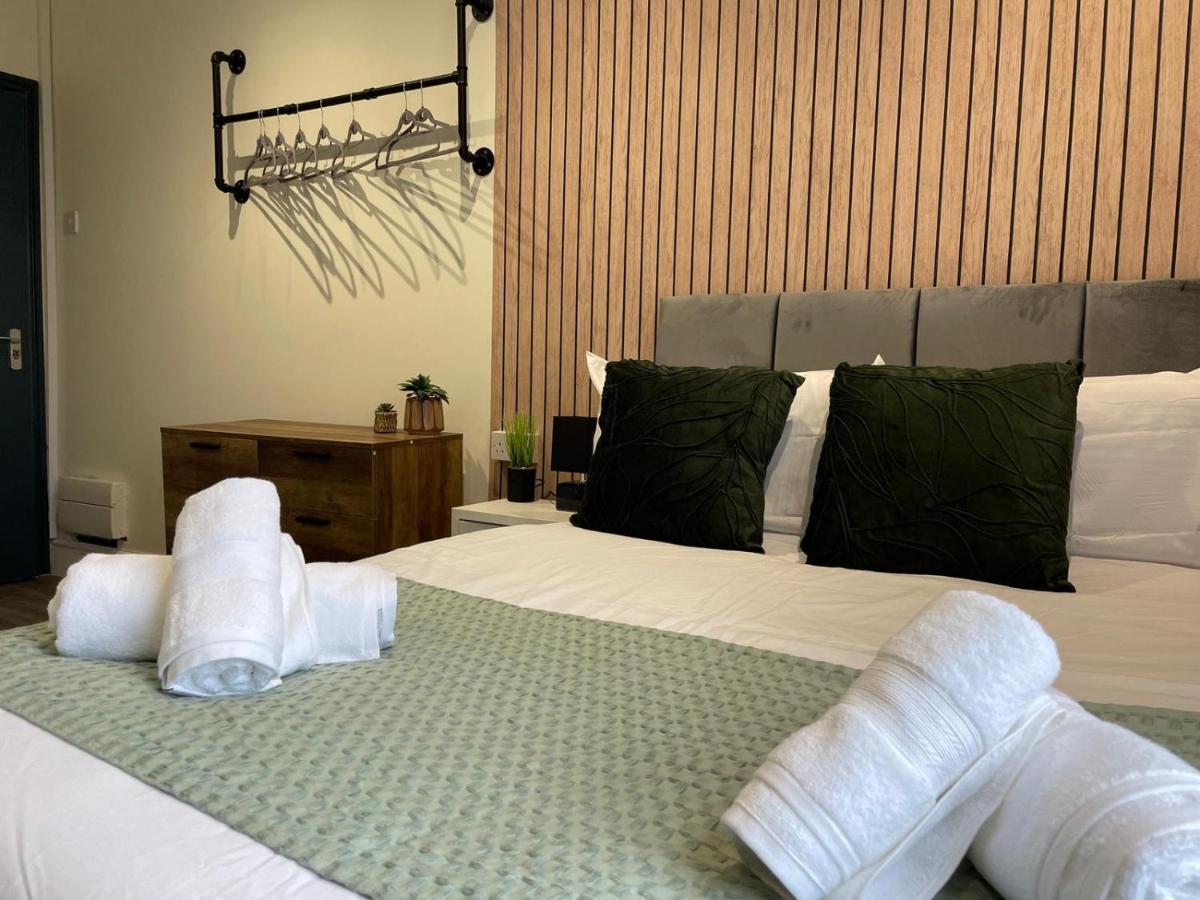 Deluxe Centrally Located In Apartment Manchester