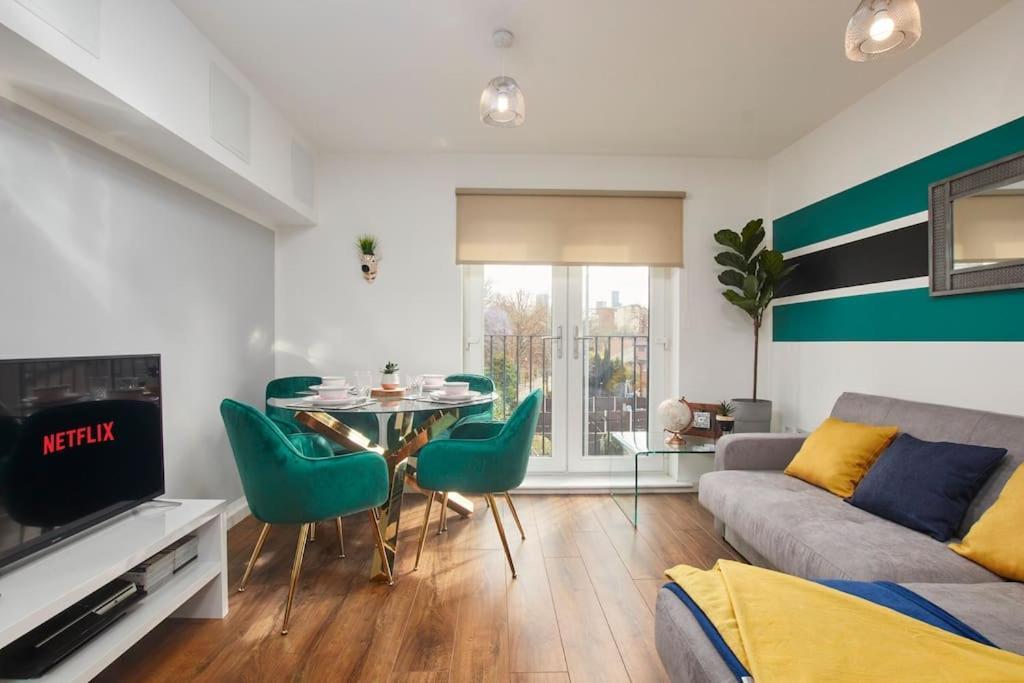 Stylish Central Apartment