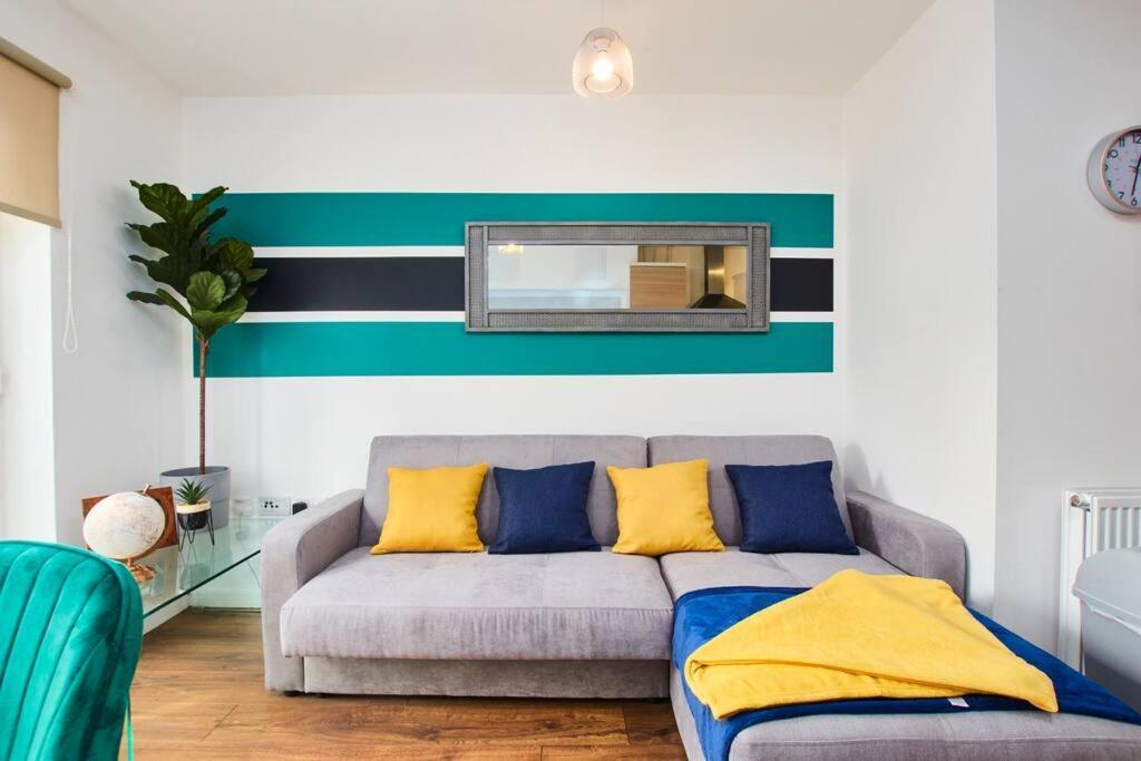 Stylish Central Apartment