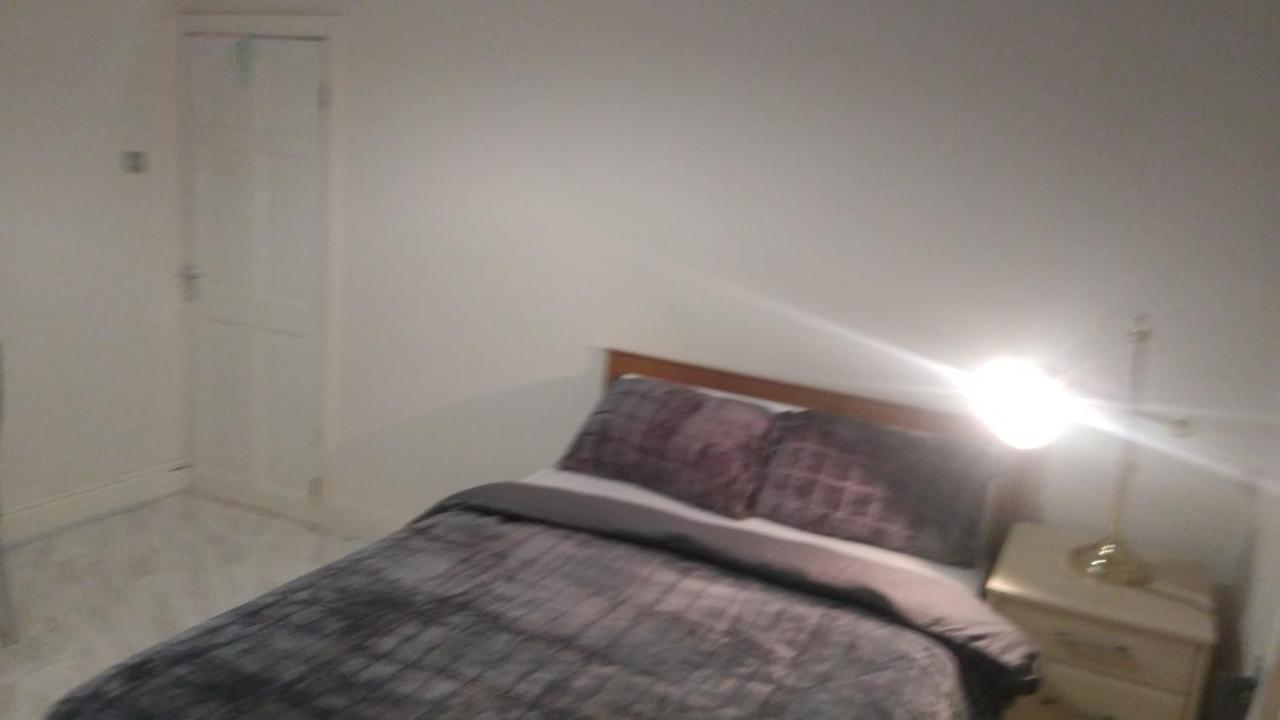 Guest house Spacious Near City Centre *