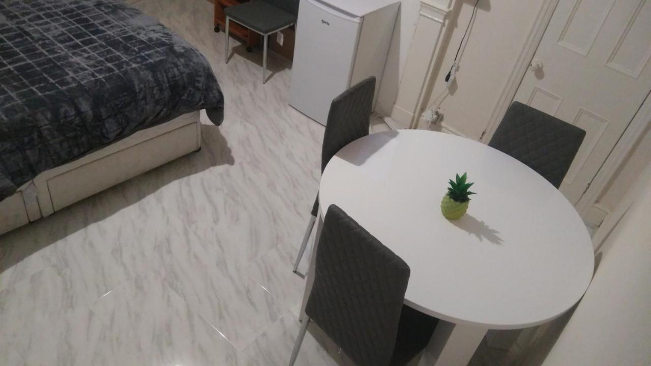Spacious Near City Centre Guest house *