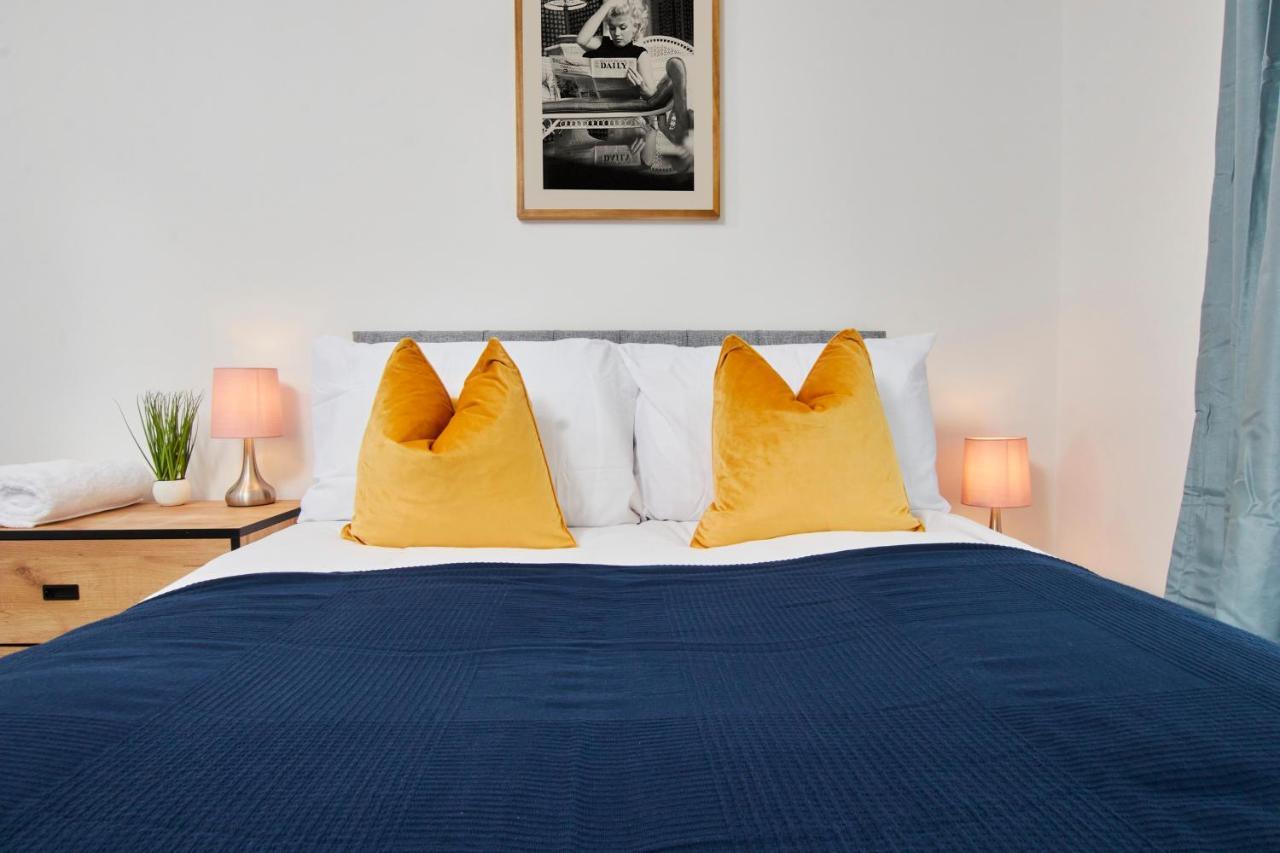 Vakantiehuis Fabulous 5 Bed House W Parking