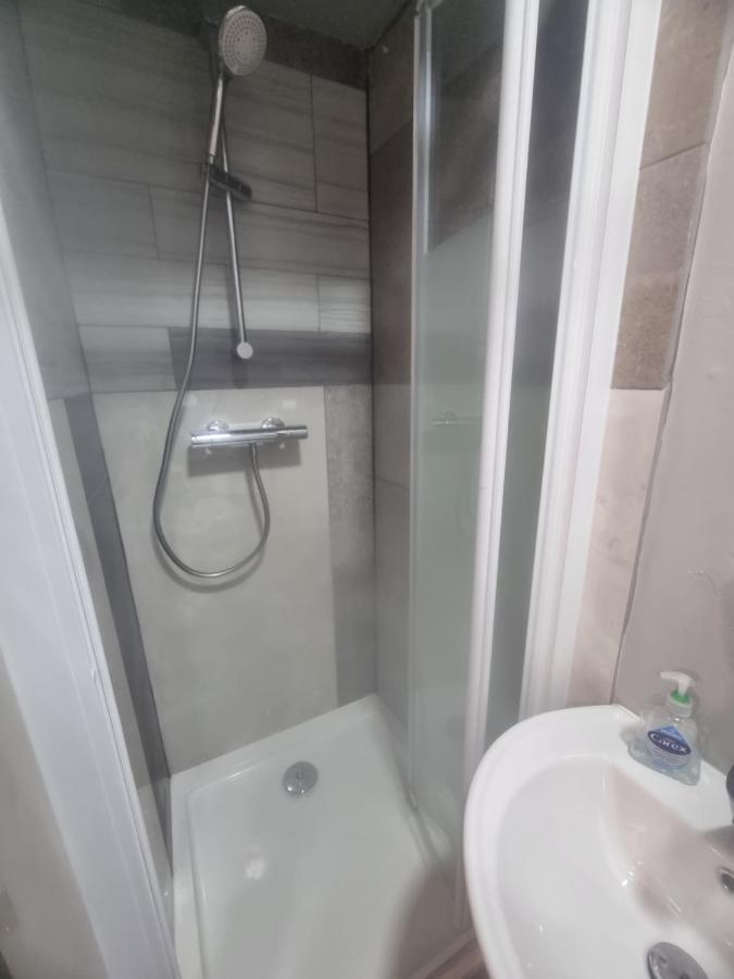 Single With Private Bathroom