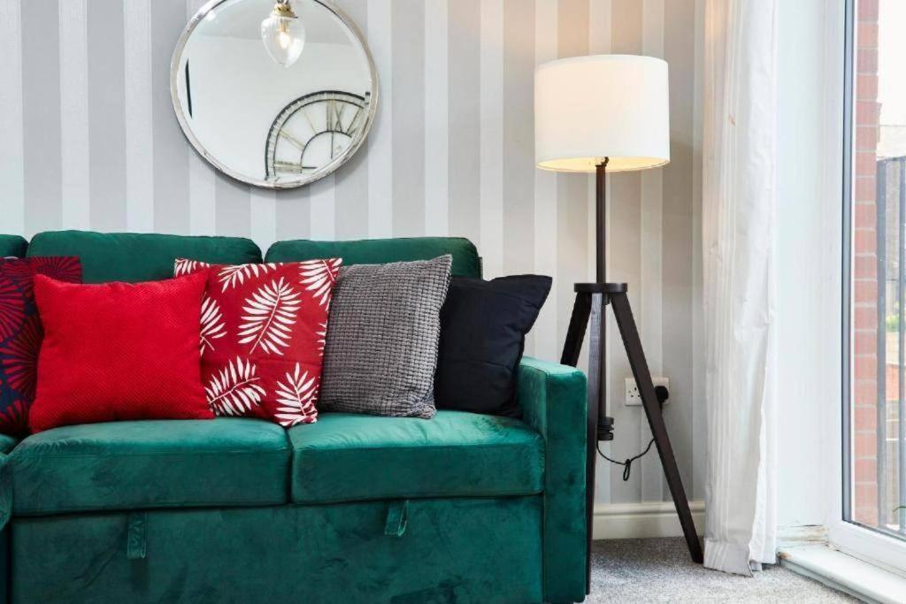 The Exquisite Abode - Parking Apartment *