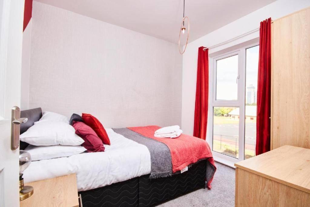The Exquisite Abode - Parking * Manchester