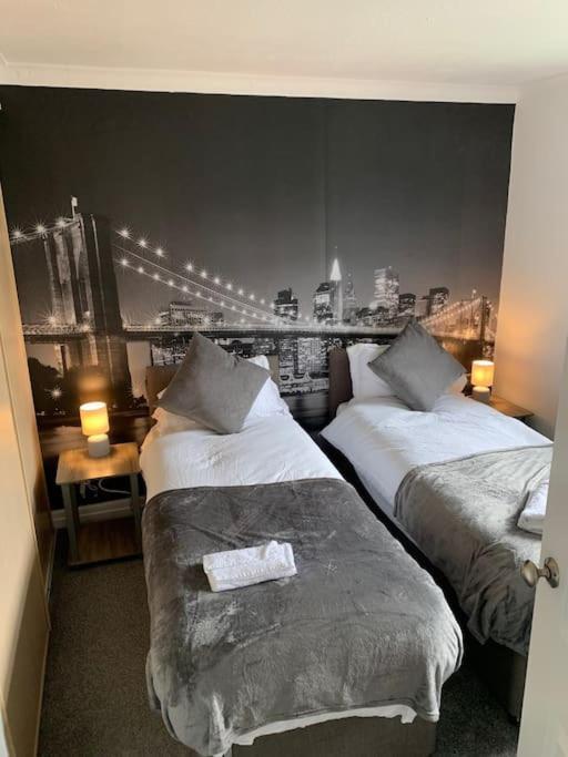 Contractor Stays By Furnished - Free Parking Apartment