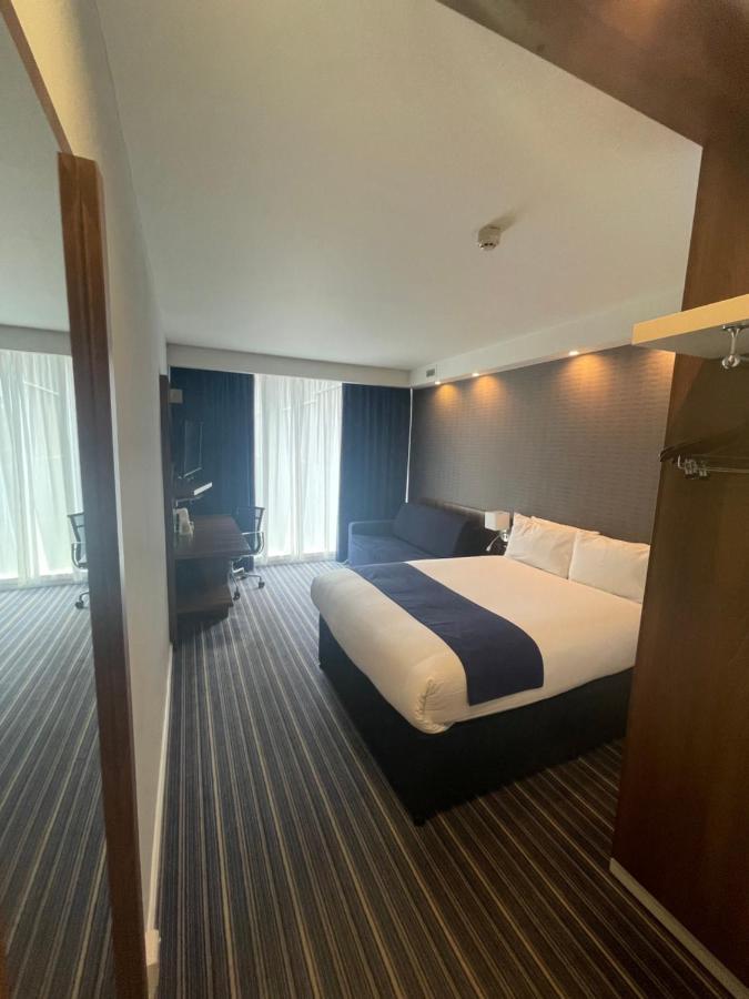 Hotel Express Centre By Ihg
