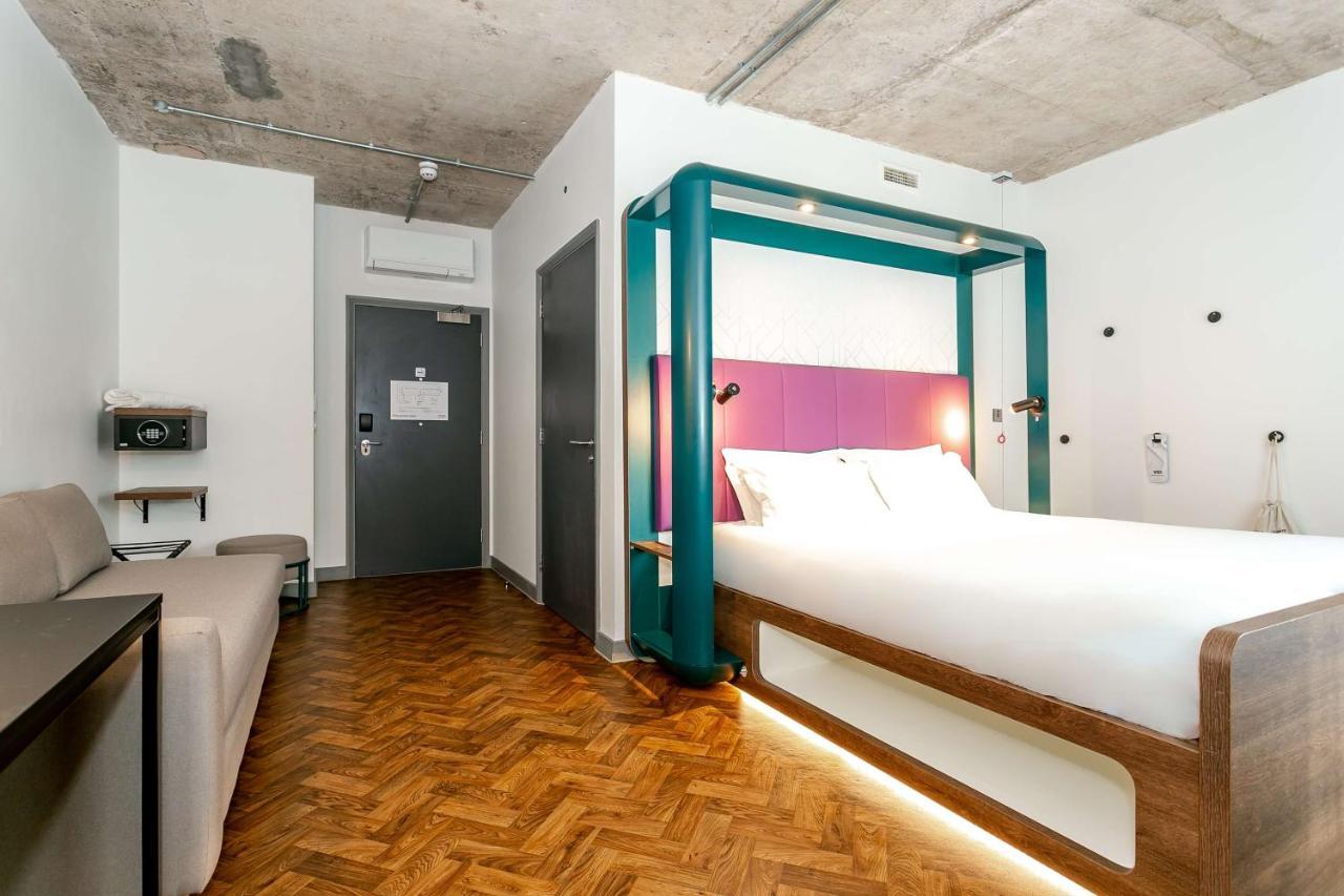 Hotel Yotel Deansgate 4*