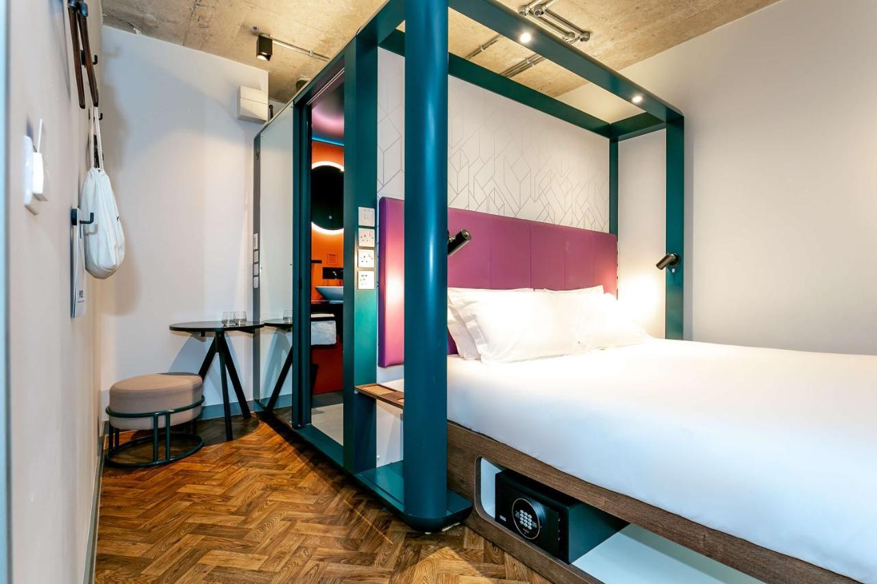 Yotel Deansgate 4*