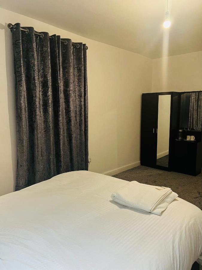 The Pleasant House Hotel