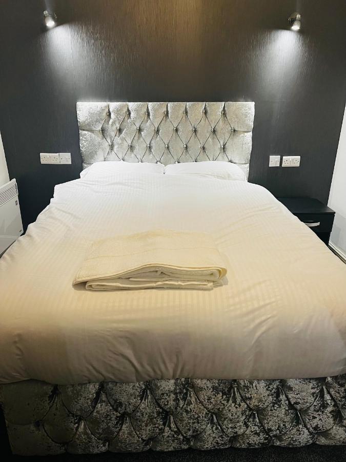 The Pleasant House * Manchester