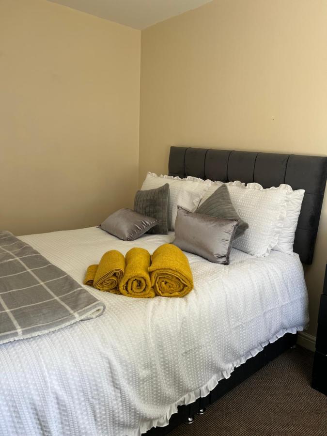 Gasthuis Lovely 3 Bed Short Manchester