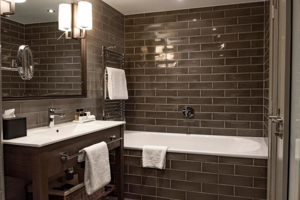 Dakota Hotel 4*