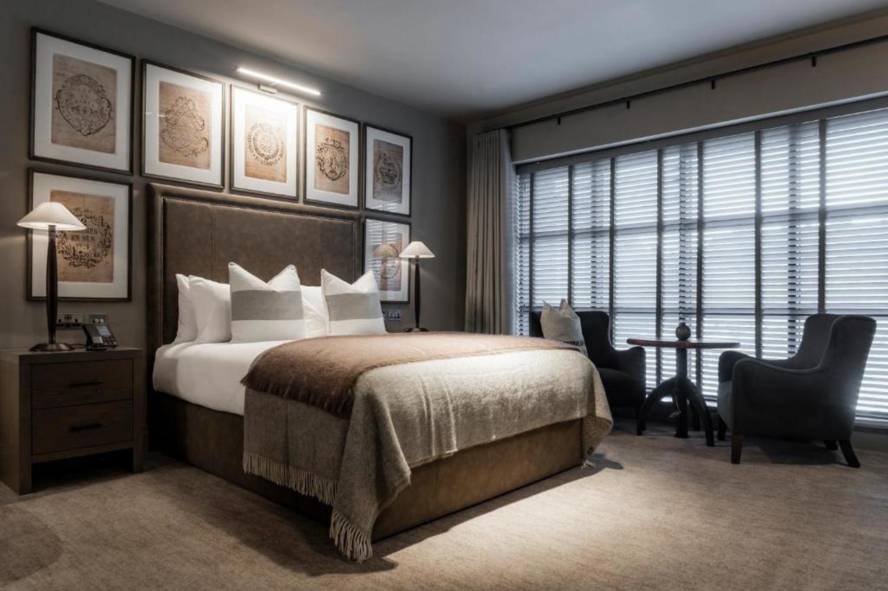 Dakota Hotel 4*