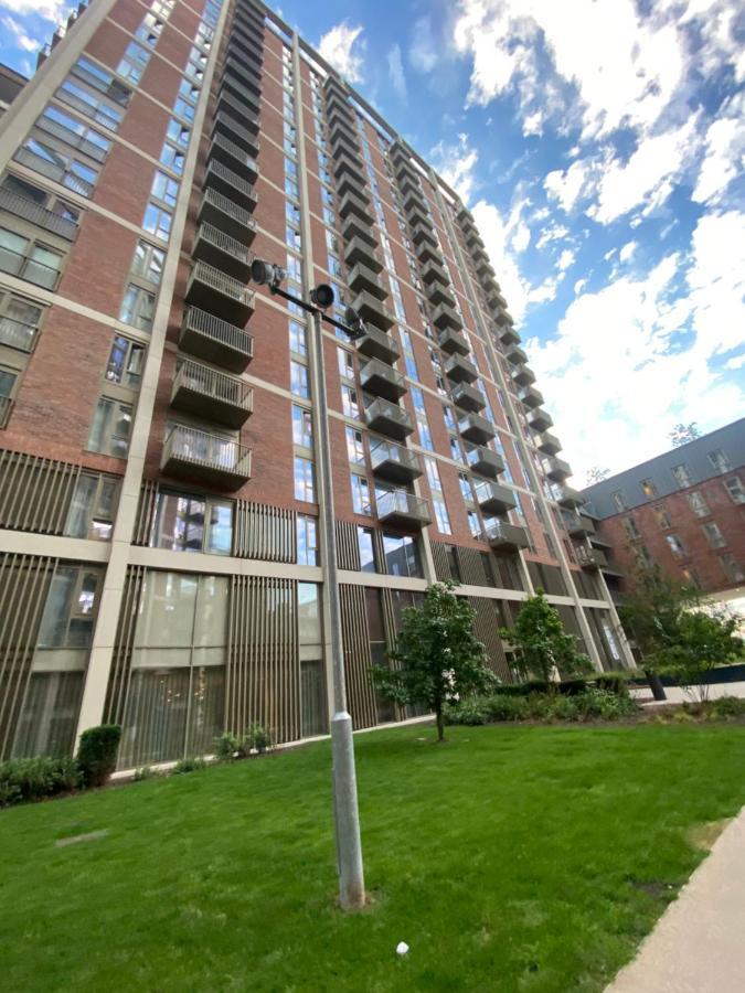 Apartment 3 Bed Luxury Spacious With Pool
