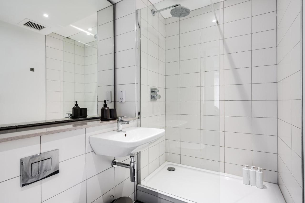 3 Bed Luxury Spacious With Pool