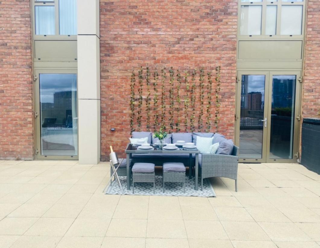 3 Bed Luxury Spacious With Pool *