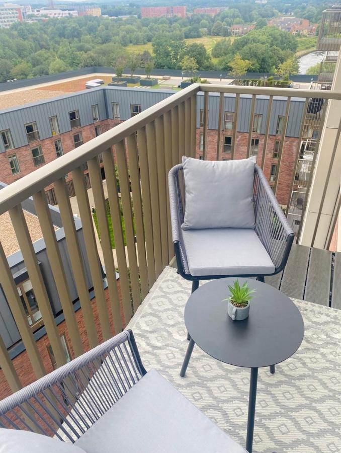 Apartment 3 Bed Luxury Spacious With Pool