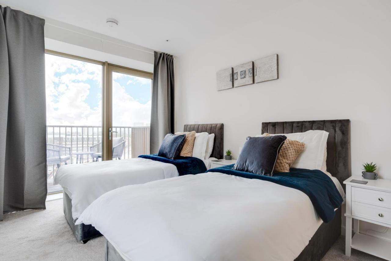 3 Bed Luxury Spacious With Pool