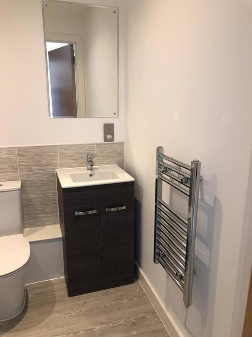 Apartment 3 Bedroom Free Parking