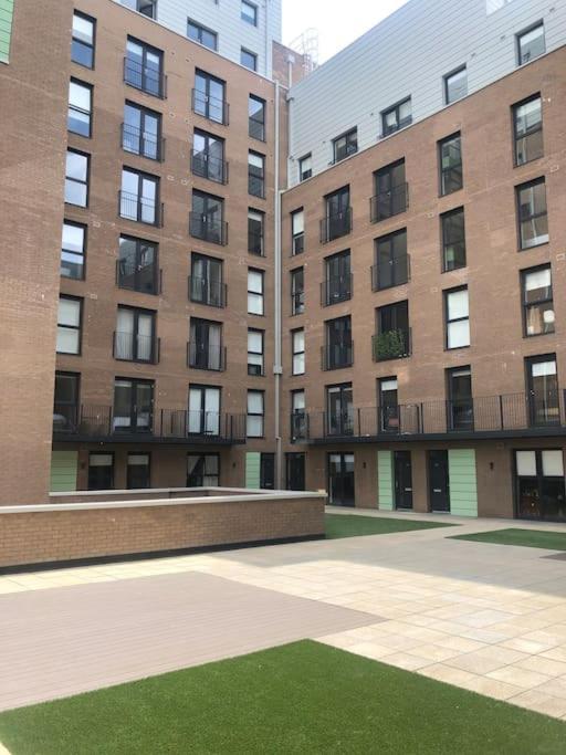 3 Bedroom Free Parking Apartment
