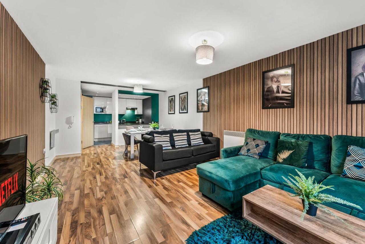 Large Central Manchester Apartment - Sleeps 8 Apartment Manchester