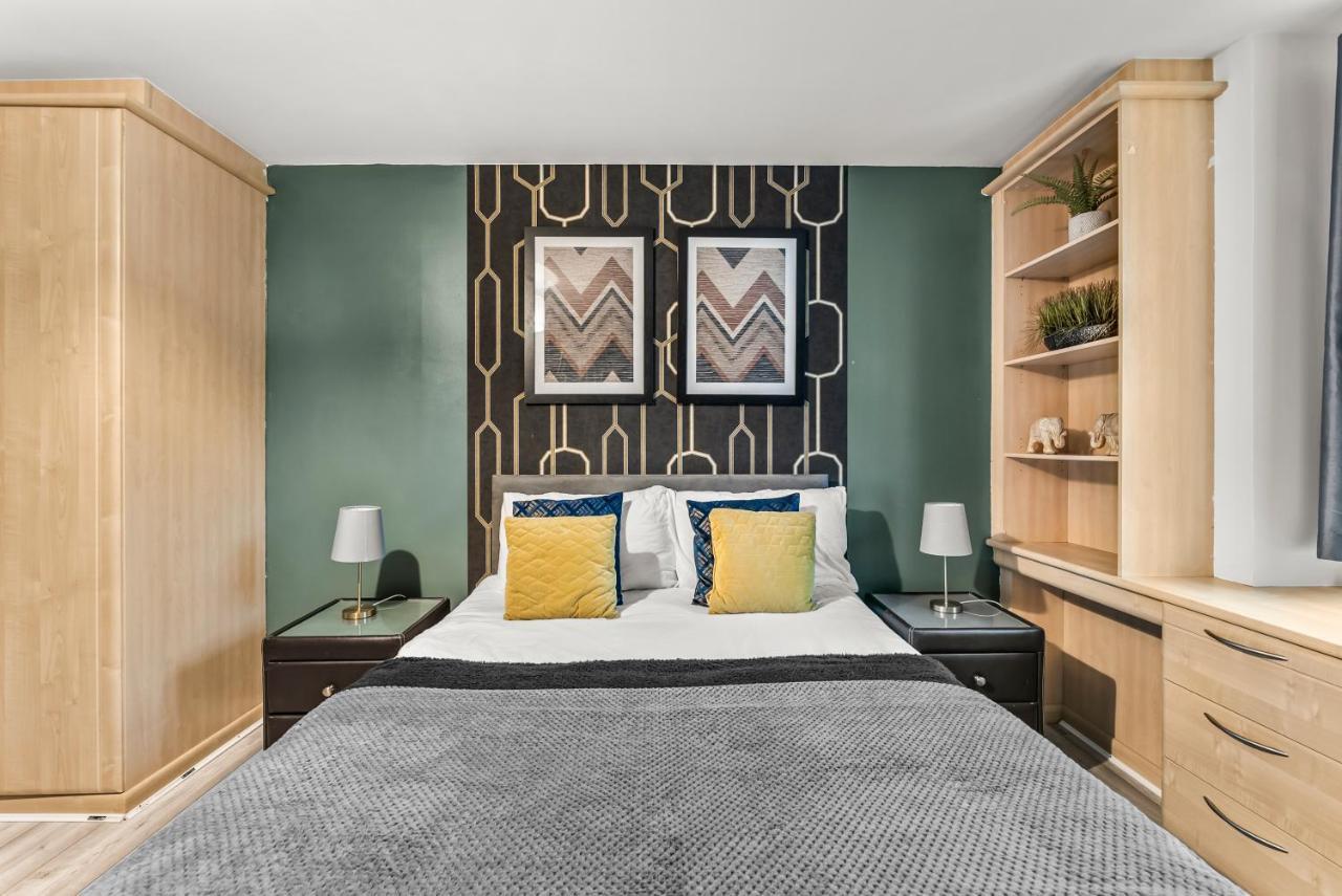 Apartment Large Central Manchester Apartment - Sleeps 8 *