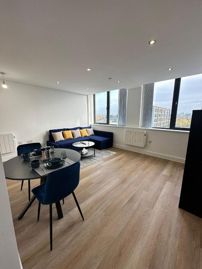 1 Bed Near Old Trafford With Free Car Park