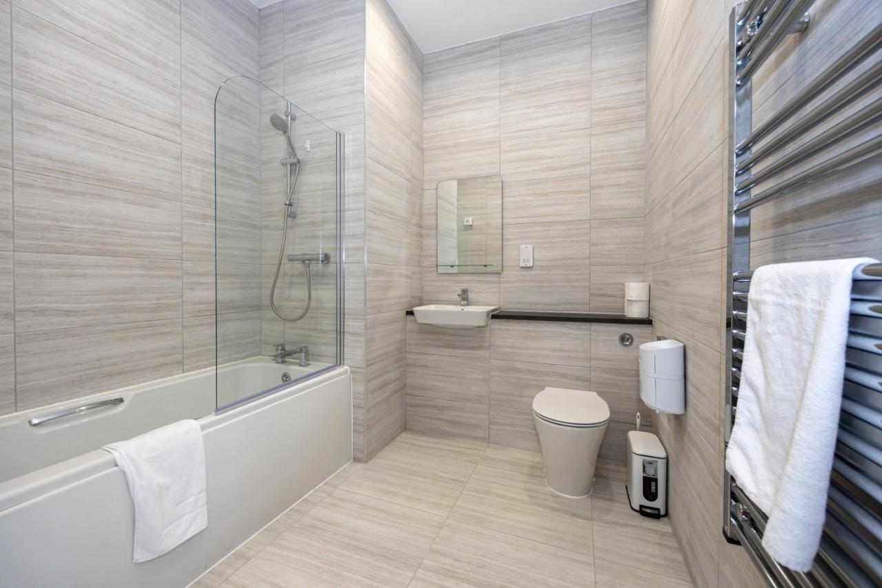 Superb 2bd In China Town Appartement