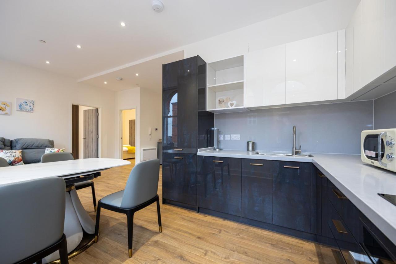 Superb 2bd In China Town Appartement *