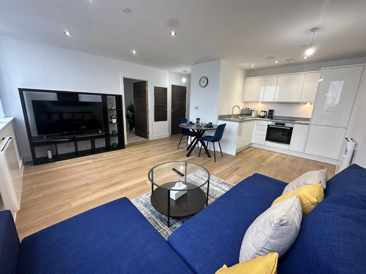 1 Bed Near Old Trafford With Free Car Park Apartment