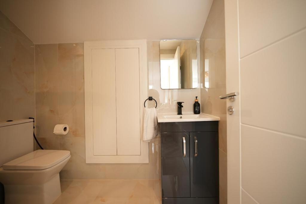 Exquisite 6 Bedroom Luxury Manchester