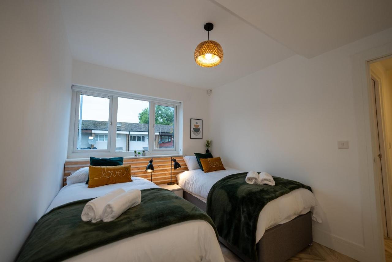 Exquisite 6 Bedroom Luxury * Manchester