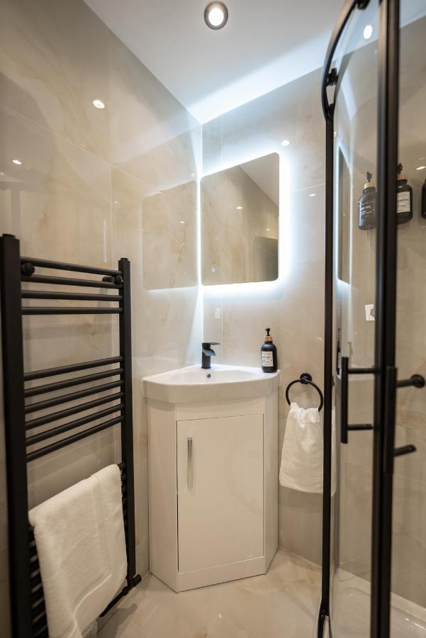 Vakantiehuis Exquisite 6 Bedroom Luxury *