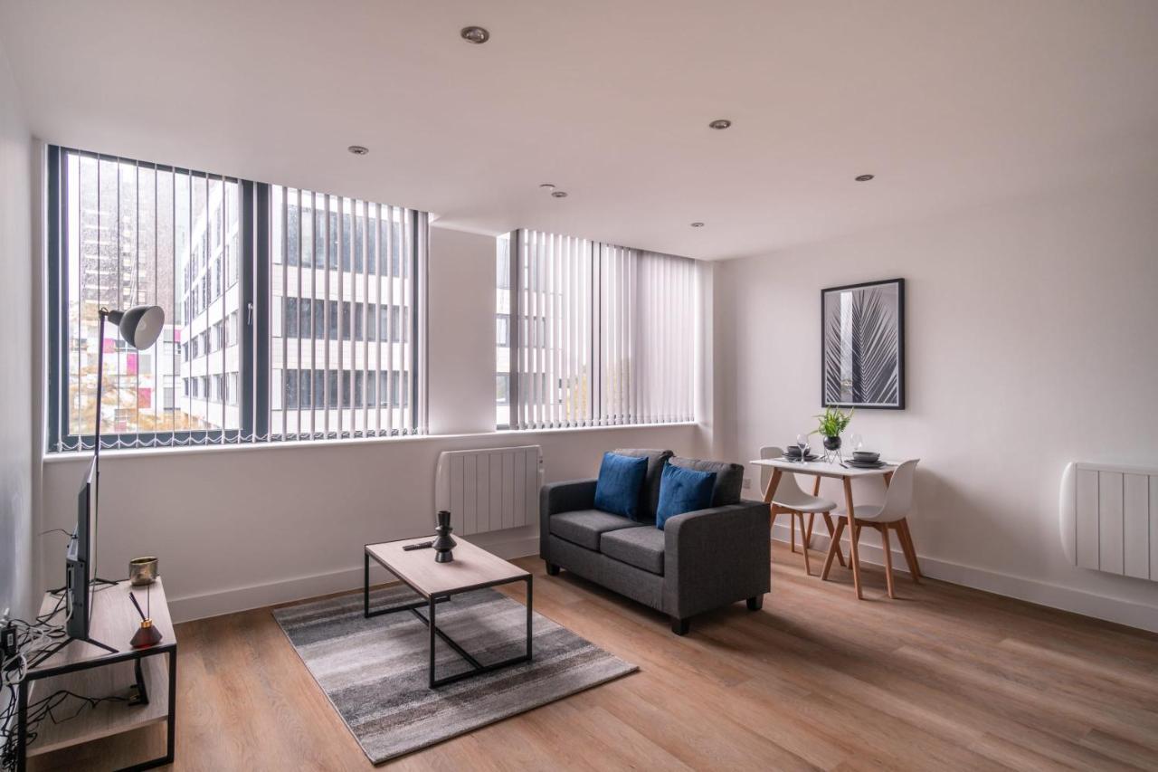 Zeni, Alexandra Rise Chic 1br Flat Apartment
