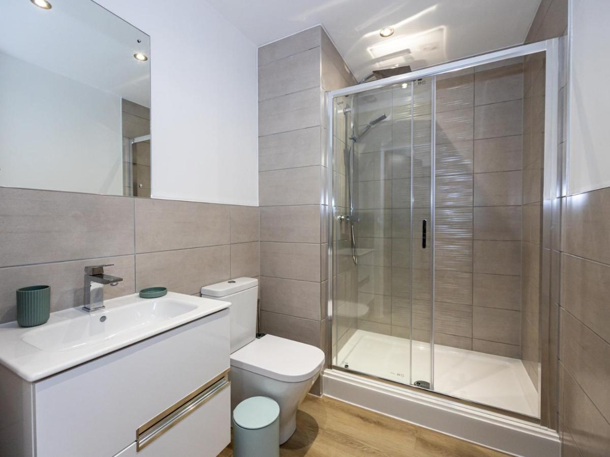 Pass The Keys Modern Luxury 1 Bed Free Parking Apartment Manchester