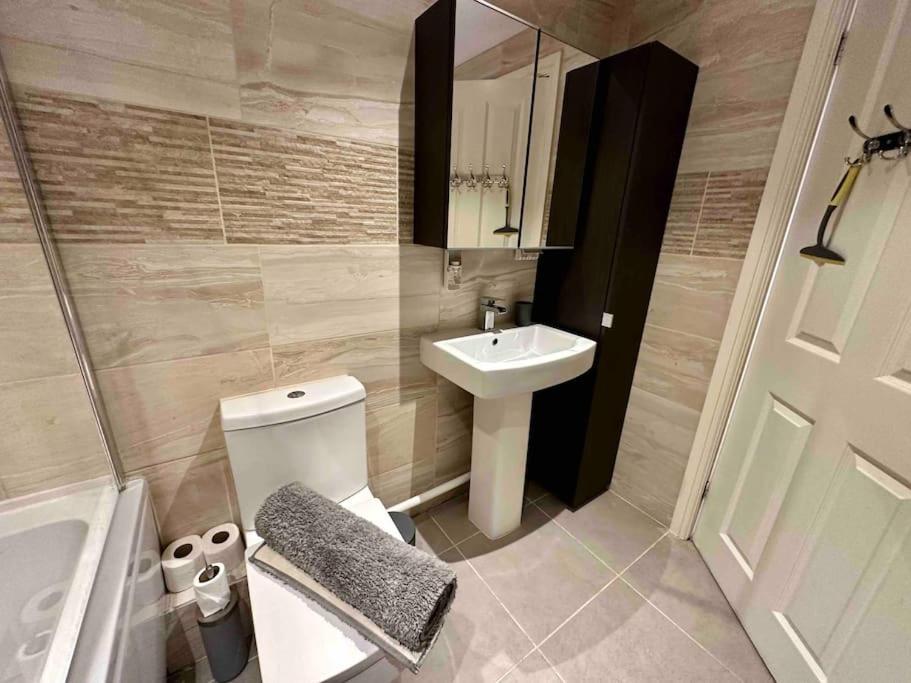 Waterside Mufc & Trafford Centre Townhouse 4 Bedroom Free Parking Manchester