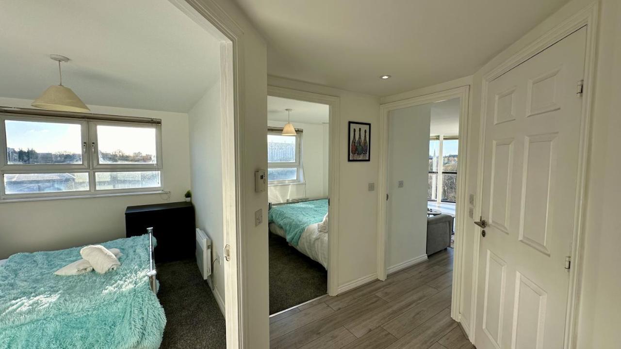 Lux Livin' - Luxury 2 Bed With Free Parking * Manchester