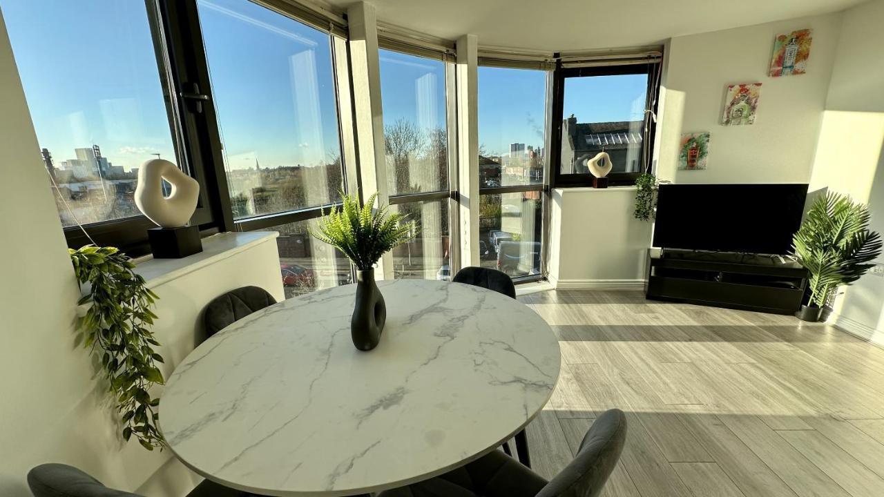 Apartment Lux Livin' - Luxury 2 Bed With Free Parking Manchester