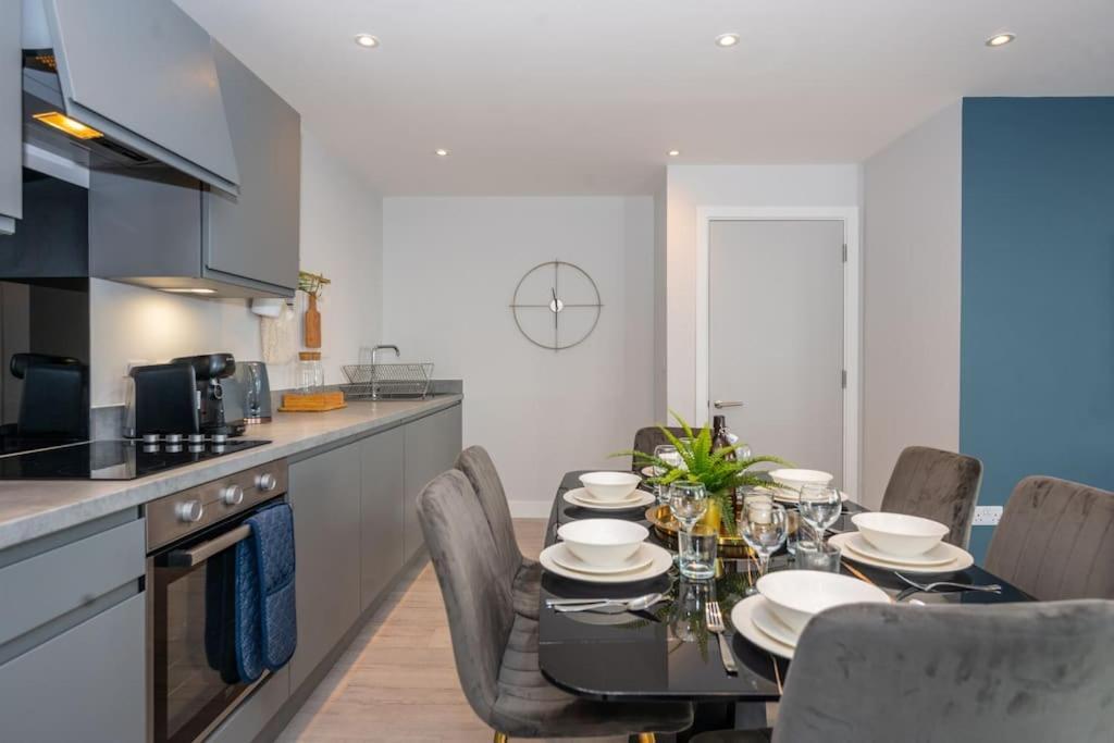 Stunning Brand New 3 Bed By Valore Services *