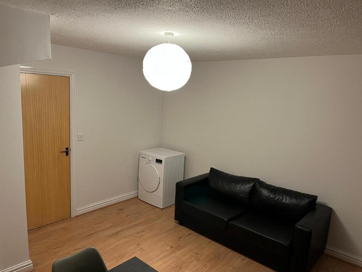 Apartment Cozy House With Free Parking