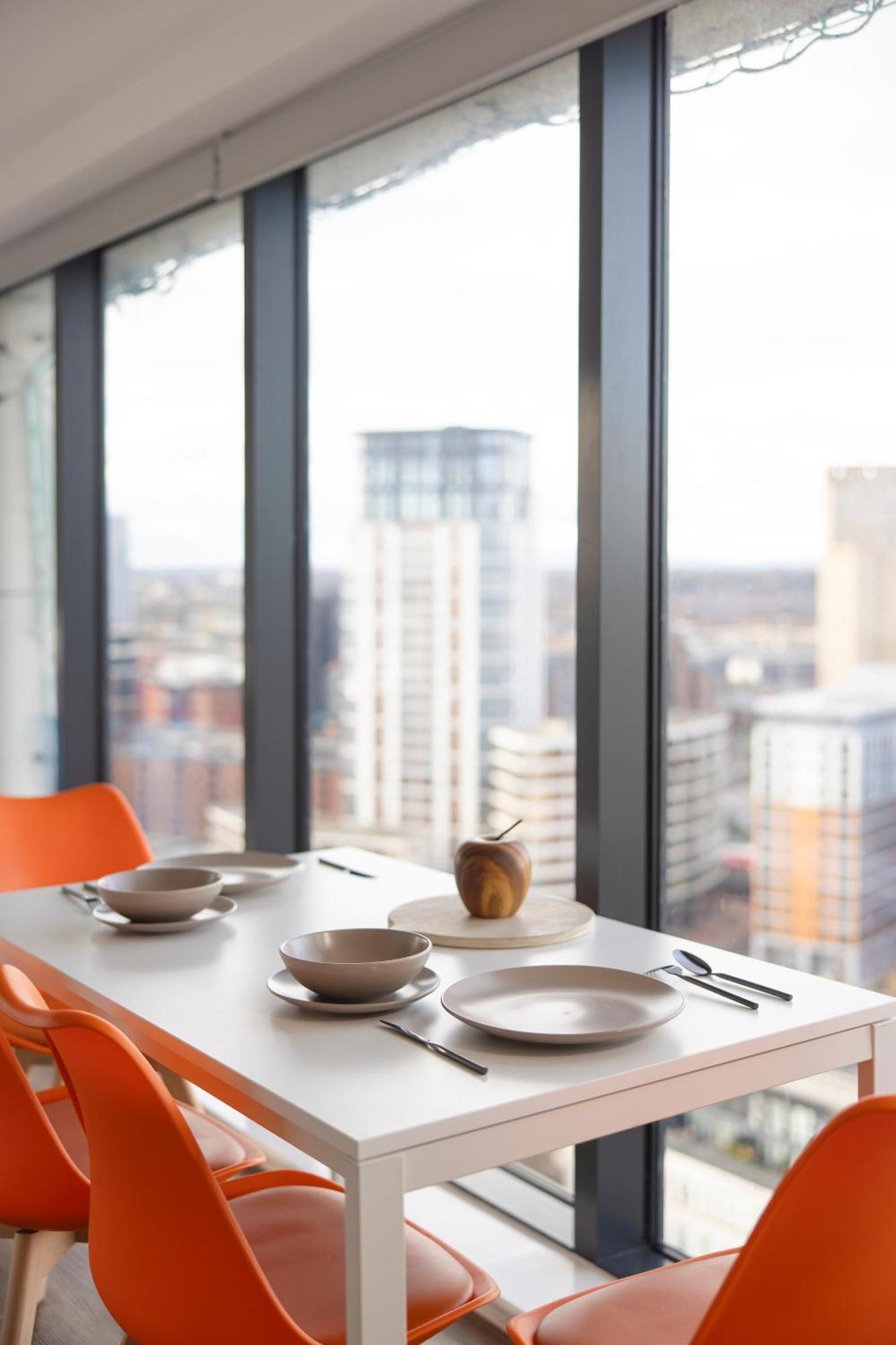 Quayside Penthouse 2 Bedroom Ensuite Near Media & United Apartment