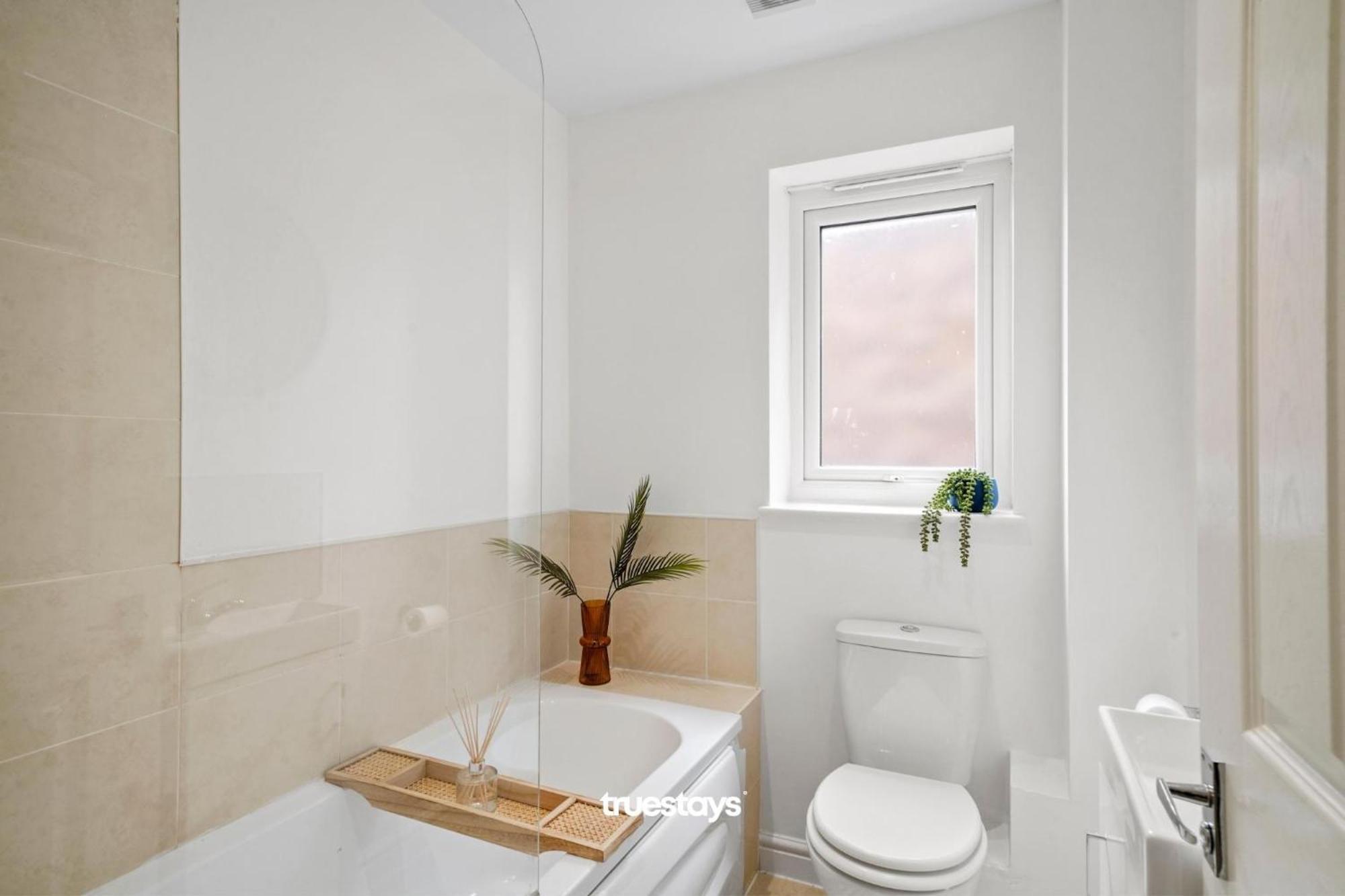Greaves House By Truestays - 3 Bedroom House In Failsworth, Manchester